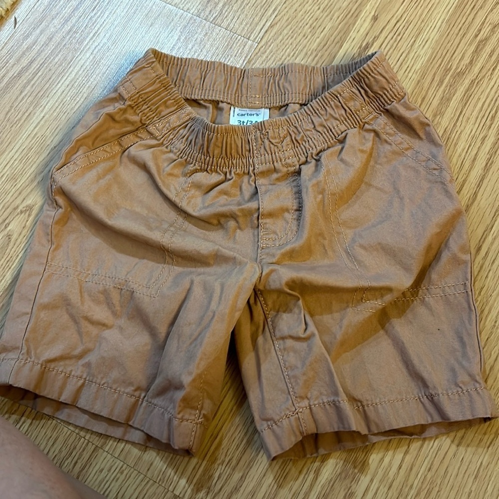 Carters 3T shorts​​